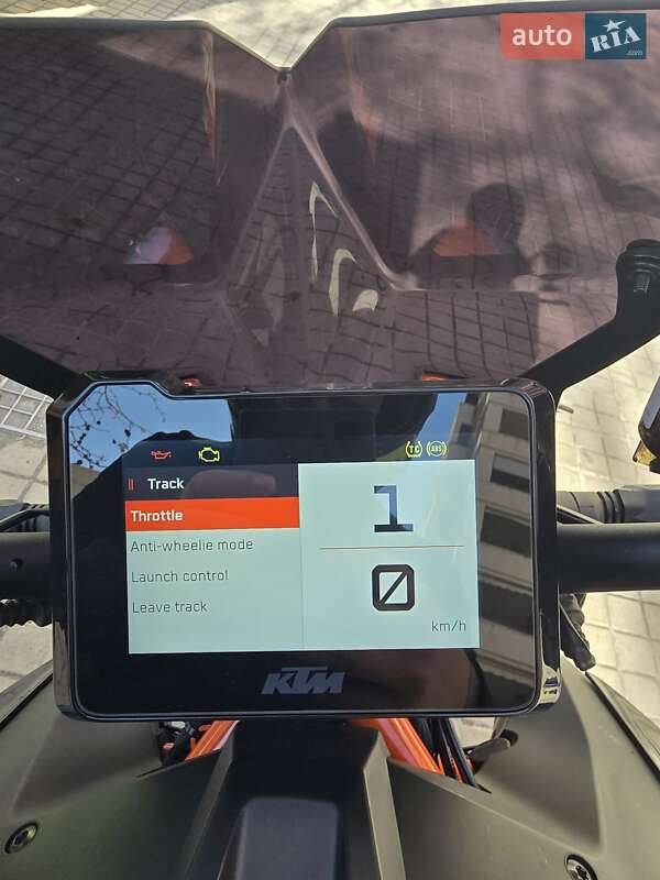 Мотоцикл Без обтекателей (Naked bike) KTM Super Duke 1290 2023 в Черноморске