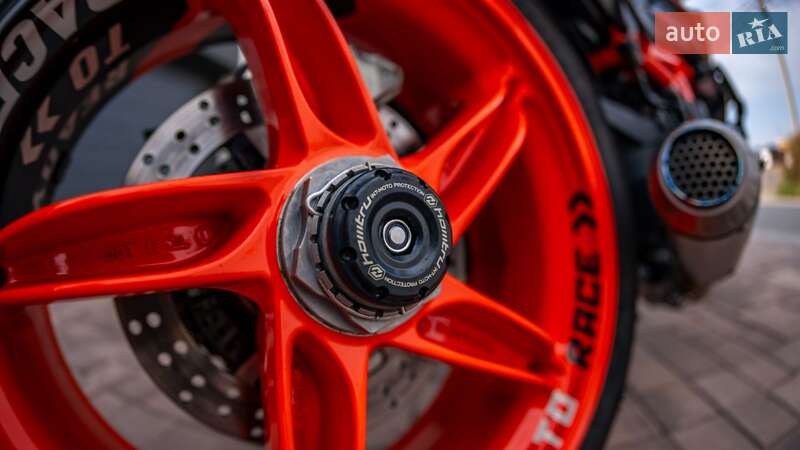 Мотоцикл Без обтекателей (Naked bike) KTM Super Duke 1290 2023 в Черновцах