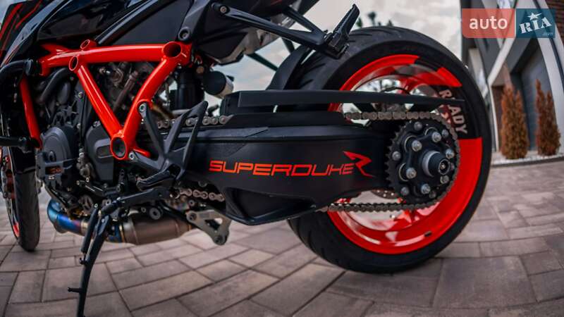 Мотоцикл Без обтекателей (Naked bike) KTM Super Duke 1290 2023 в Черновцах