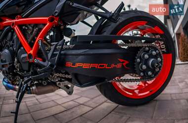 Мотоцикл Без обтекателей (Naked bike) KTM Super Duke 1290 2023 в 