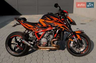 Мотоцикл Спорт-туризм KTM Super Duke 1290 2020 в Черновцах