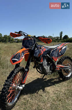 Мотоцикл Кросс KTM SX-F 450 2015 в 