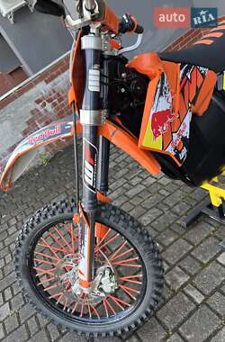 Мотоцикл Позашляховий (Enduro) KTM SX-F 2022 в 