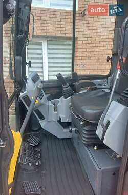 Миниэкскаватор Kubota U55-4 2017 в  фото 6 Миниэкскаватор Kubota U55-4 2017 в