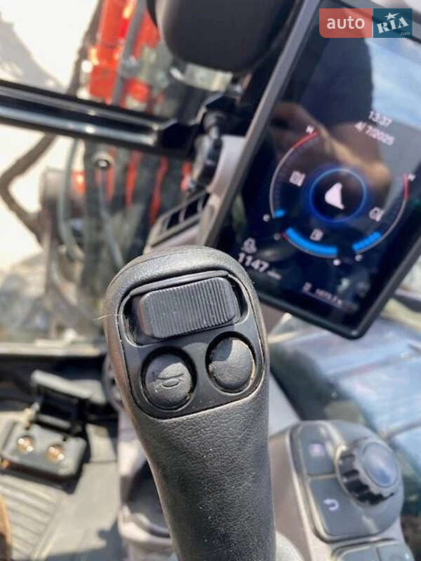 Миниэкскаватор Kubota U 2022 в Дубно фото 13 Миниэкскаватор Kubota U 2022 в Дубно