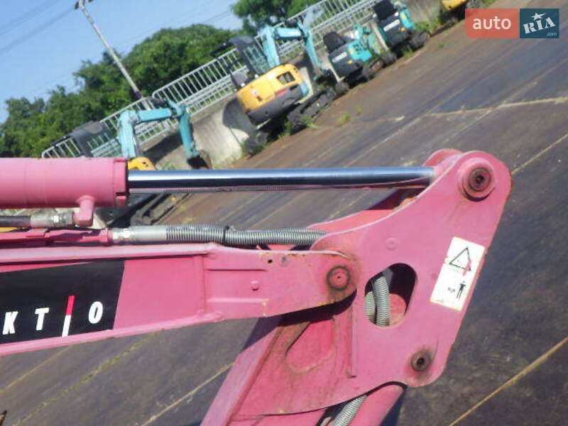 Гусеничний екскаватор Kubota U 2010 в Одесі