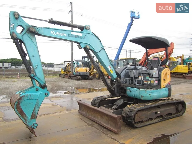 Kubota U 2012