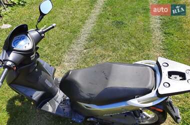Скутер Kymco Agility 2013 в 