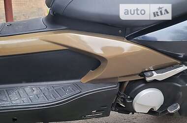 Макси-скутер Kymco Xciting 2010 в 