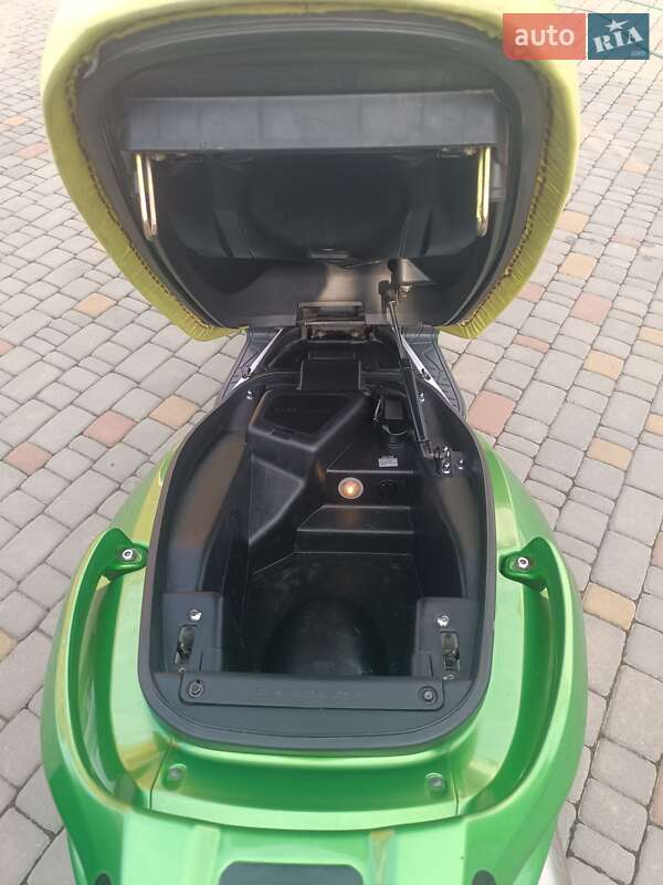 Макси-скутер Kymco Xciting 2006 в Ровно
