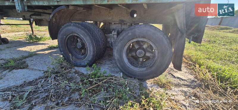 Бортовой полуприцеп КЗАП 9370 1986 в Добровеличковке фото 2 Бортовой полуприцеп КЗАП 9370 1986 в Добровеличковке