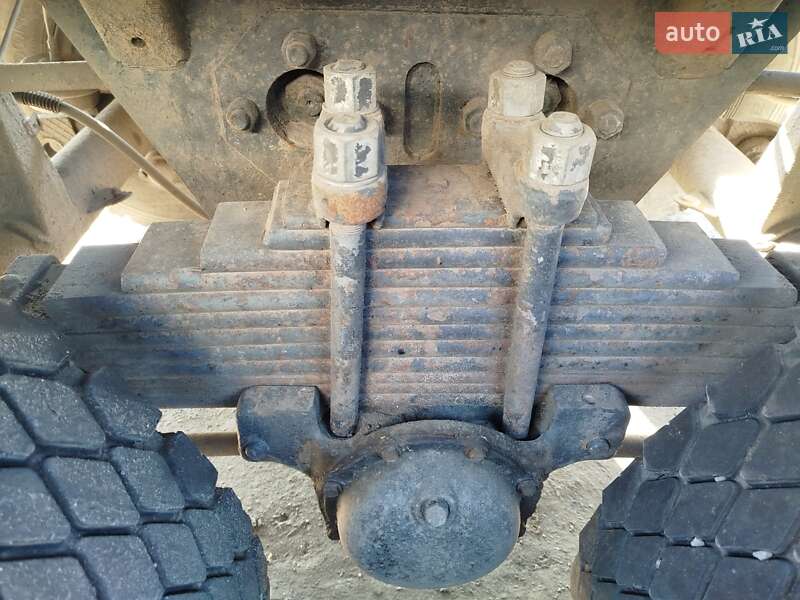 Зерновоз - полуприцеп КЗАП 9370 1992 в Барвенкове