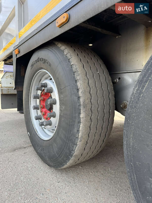 Зерновоз - полуприцеп Lacitrailer 3E20RD 2005 в Житомире