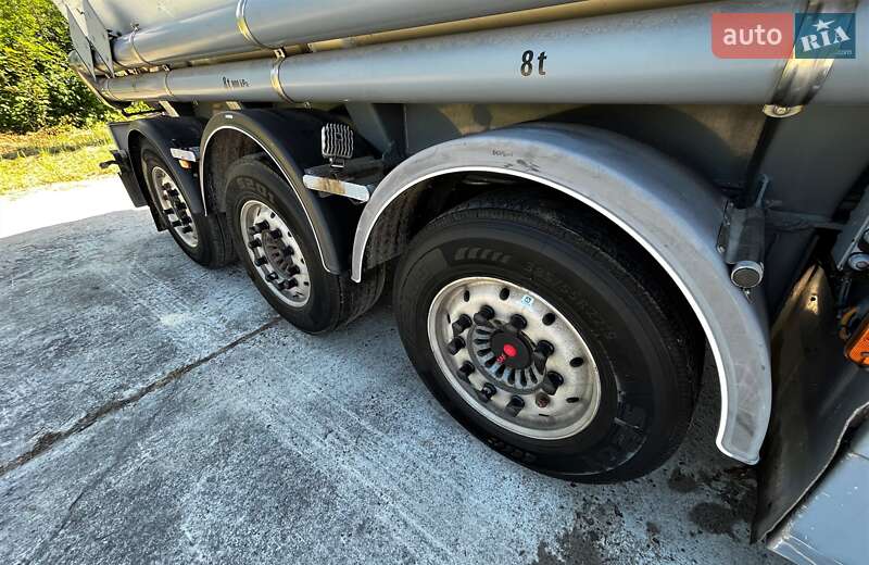 Цистерна полуприцеп LAG 0-3-39 2007 в Львове