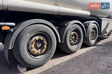 Цистерна напівпричіп LAG 0-3-39 1990 в Дніпрі