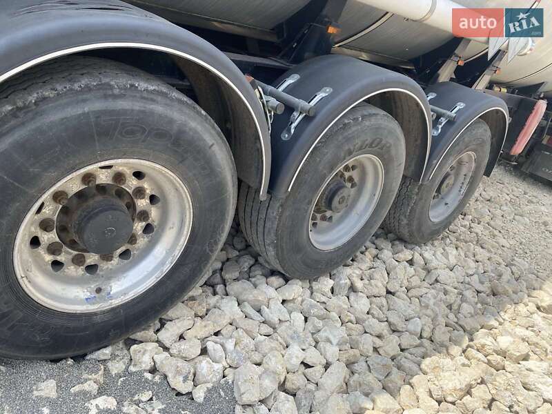 Битумовоз LAG 0-4-44CN 1993 в Тернополе