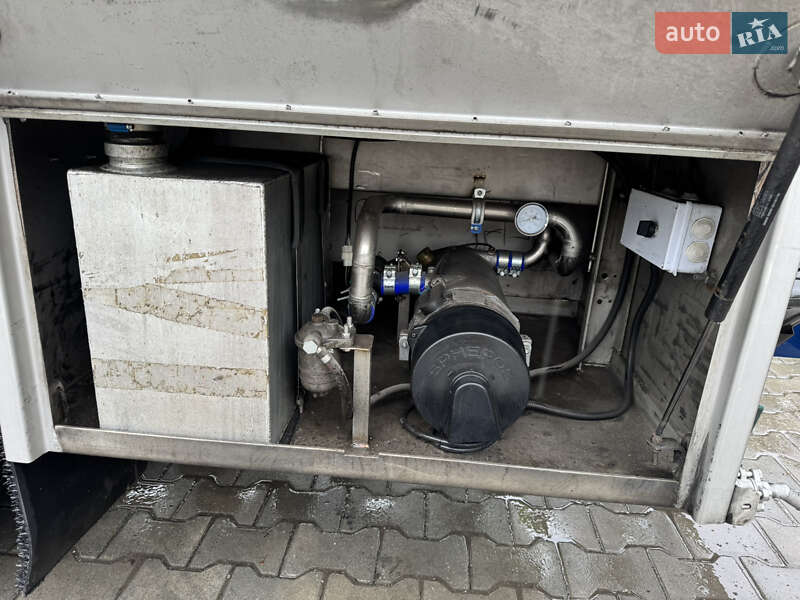 Цистерна полуприцеп LAG D3 2000 в Виннице