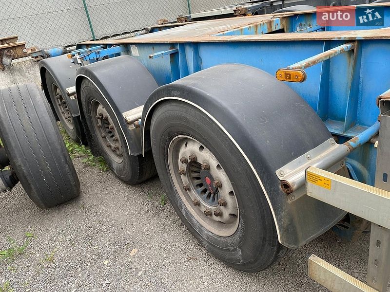 Шасси полуприцеп LAG D3 2007 в Ужгороде