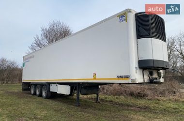 Рефрижератор напівпричіп Lamberet Carrier Phoenix 2013 в Чернівцях