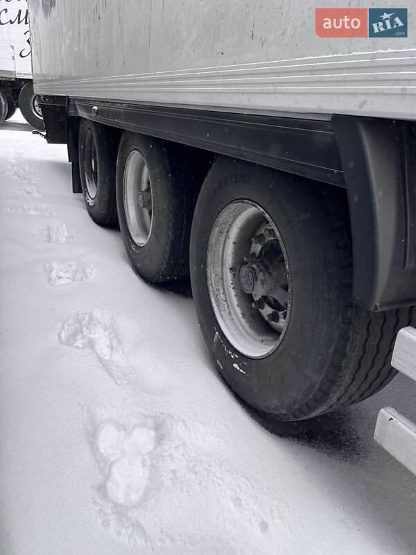 Рефрижератор полуприцеп Lamberet Carrier Vector 2005 в Киеве