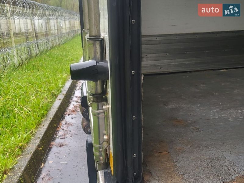 Рефрижератор напівпричіп Lamberet Carrier Vector 2012 в Тернополі фото 7 Рефрижератор напівпричіп Lamberet Carrier Vector 2012 в Тернополі