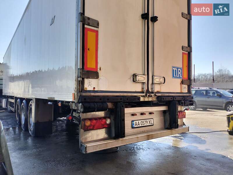 Рефрижератор полуприцеп Lamberet LVFS 2002 в Киеве