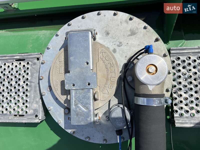 Цистерна Lamberet LVFS 2005 в Вінниці