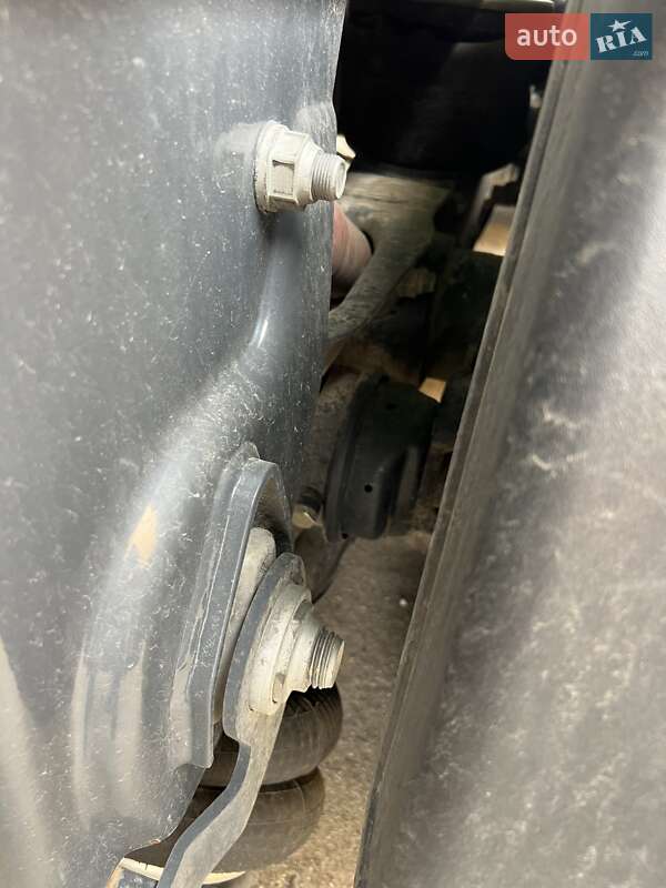 Цистерна Lamberet LVFS 2005 в Вінниці