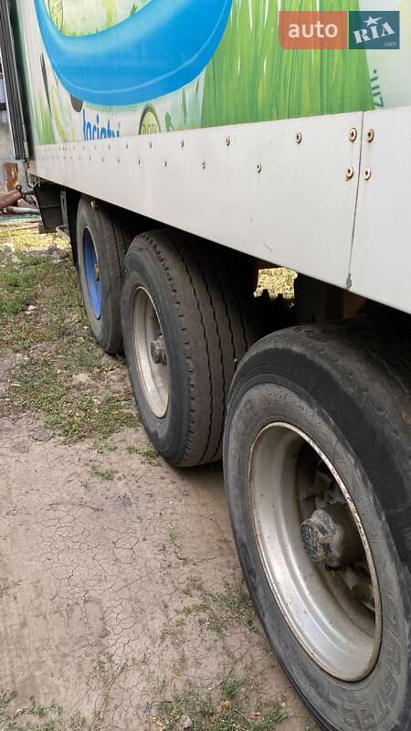 Рефрижератор напівпричіп Lamberet LVFS 2002 в Кривому Розі