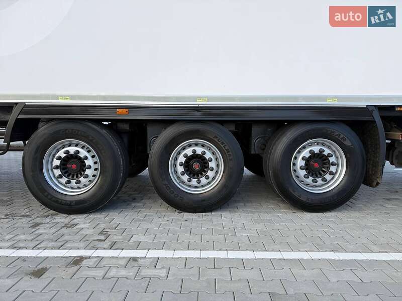 Рефрижератор полуприцеп Lamberet Termo King SMX 2014 в Дубно