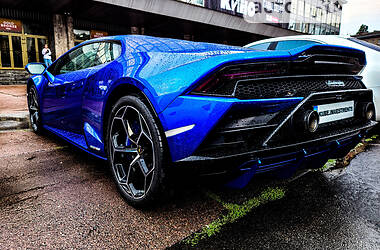 Купе Lamborghini Huracan 2020 в 
