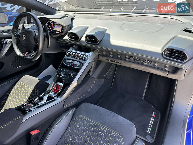 Купе Lamborghini Huracan 2017 в Киеве