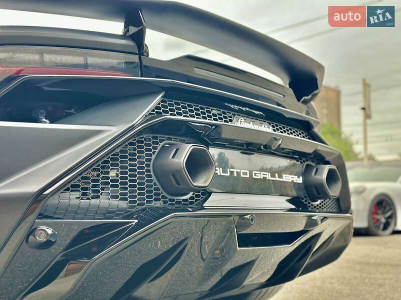 Купе Lamborghini Huracan 2024 в Києві
