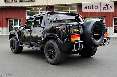 Внедорожник / Кроссовер Lamborghini Lm-002 1995 в 