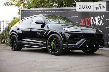 Внедорожник / Кроссовер Lamborghini Urus 2020 в Киеве