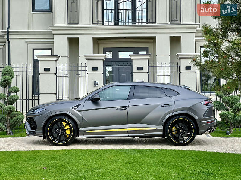 Позашляховик / Кросовер Lamborghini Urus 2022 в Одесі