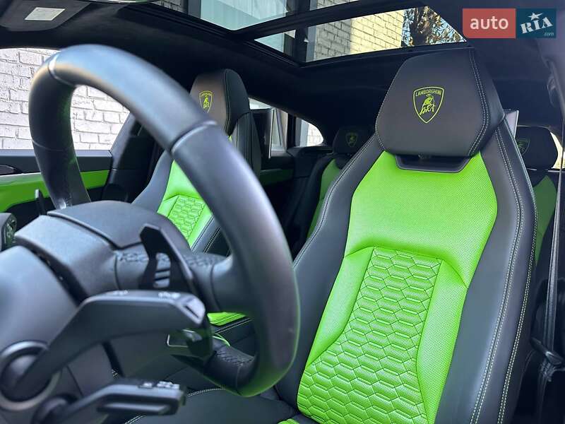 Внедорожник / Кроссовер Lamborghini Urus 2019 в Киеве