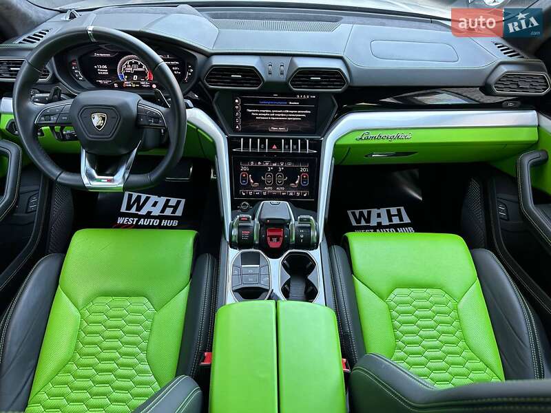Внедорожник / Кроссовер Lamborghini Urus 2019 в Киеве