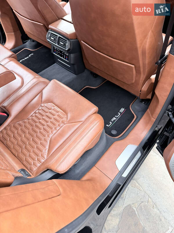 Внедорожник / Кроссовер Lamborghini Urus 2020 в Одессе фото 30 Внедорожник / Кроссовер Lamborghini Urus 2020 в Одессе