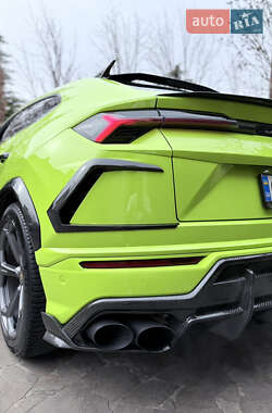 Внедорожник / Кроссовер Lamborghini Urus 2020 в 