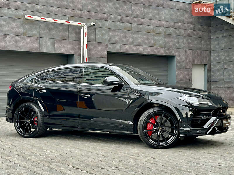 Внедорожник / Кроссовер Lamborghini Urus 2020 в Киеве