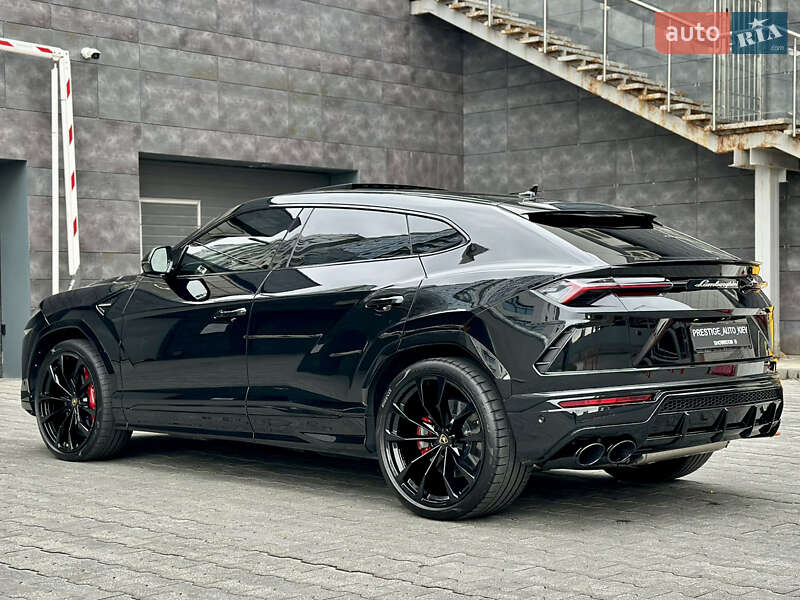 Внедорожник / Кроссовер Lamborghini Urus 2020 в Киеве