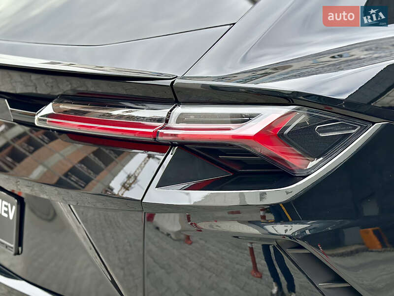 Внедорожник / Кроссовер Lamborghini Urus 2020 в Киеве