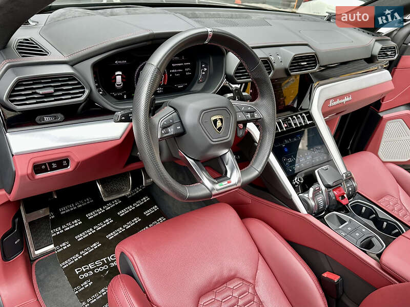 Внедорожник / Кроссовер Lamborghini Urus 2020 в Киеве