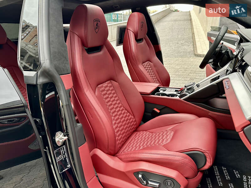 Внедорожник / Кроссовер Lamborghini Urus 2020 в Киеве