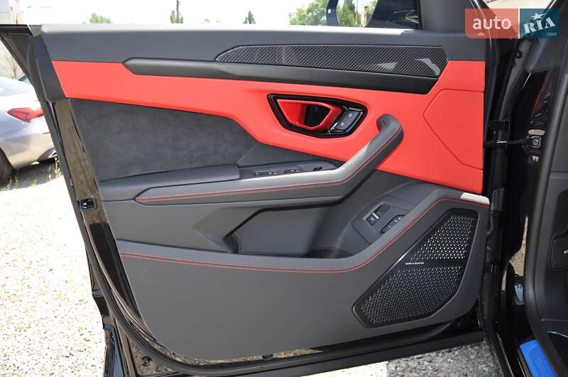 Внедорожник / Кроссовер Lamborghini Urus 2024 в Одессе