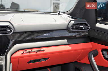 Внедорожник / Кроссовер Lamborghini Urus 2024 в 