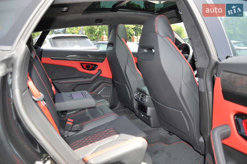 Внедорожник / Кроссовер Lamborghini Urus 2024 в Одессе