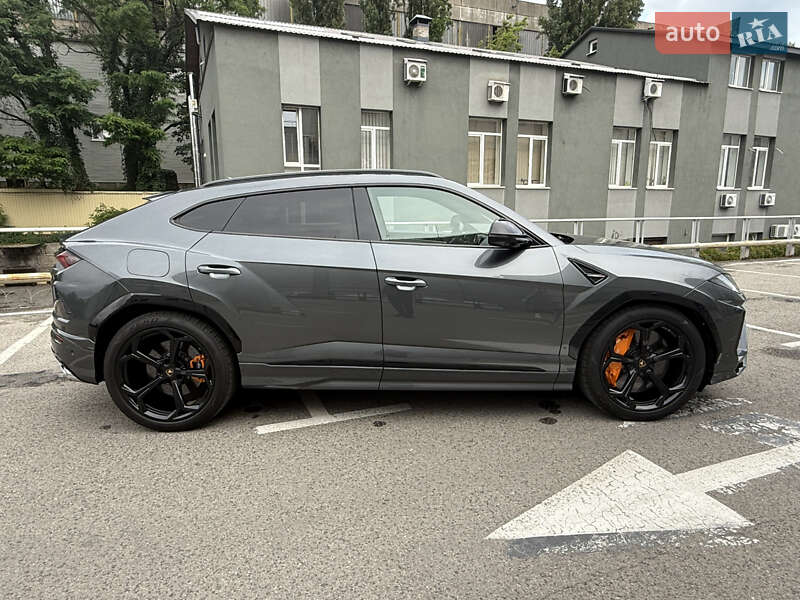 Внедорожник / Кроссовер Lamborghini Urus 2019 в Киеве