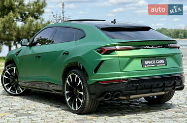 Внедорожник / Кроссовер Lamborghini Urus 2020 в 
